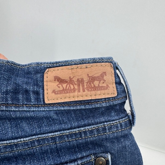 Levis Strauss Jeans Women 28x31 Blue Denim Bootcut Mid Rise 90s Y2K Stretch - Picture 6 of 13